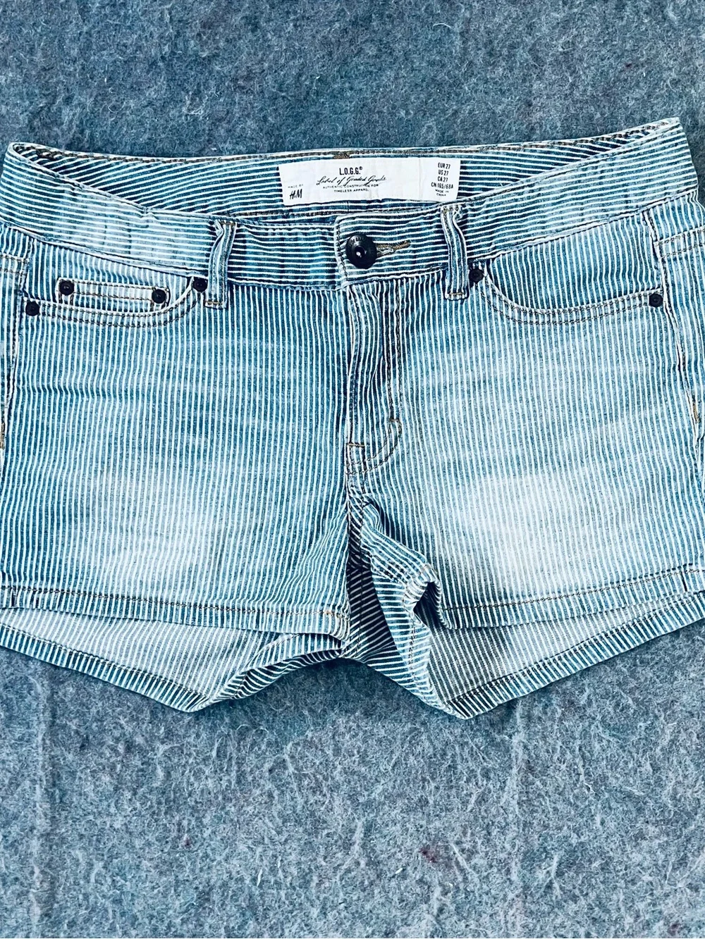 H&M Blue Striped Denim Short Shorts 🎆